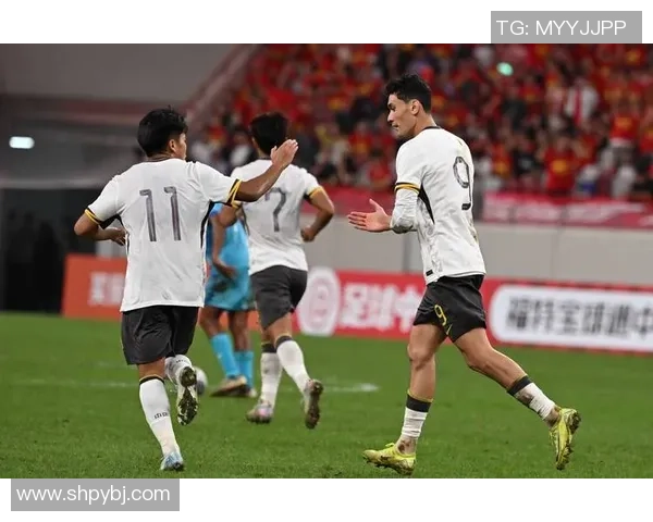 亚洲杯足球明星盘点谁是赛场上的璀璨之星