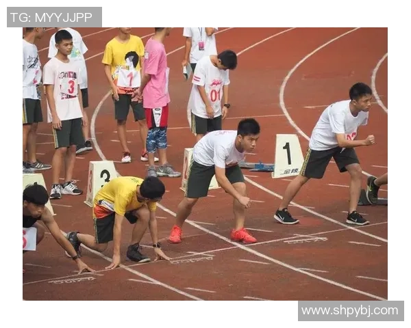 重庆足球队在锦标赛中的耐力表现与战术分析探讨